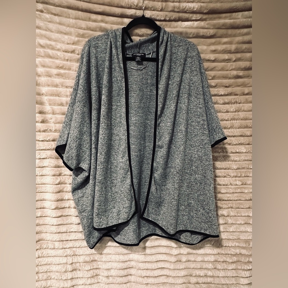 Liz Claiborne Gray Knit Open-Front Poncho with Black Trim